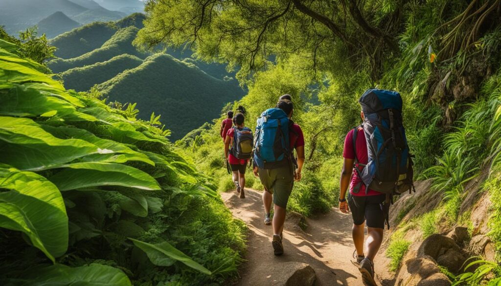 Hiking at Pu'u Ualaka'a State Wayside